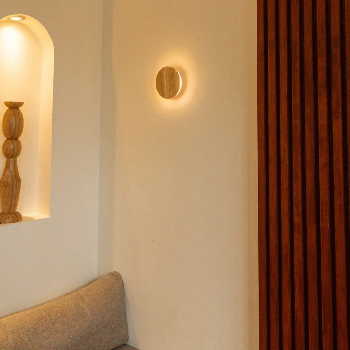 Lou Light Brown Cordless Wall Light – Rechargeable & Dimmable Touch Control – 2700K Warm Light