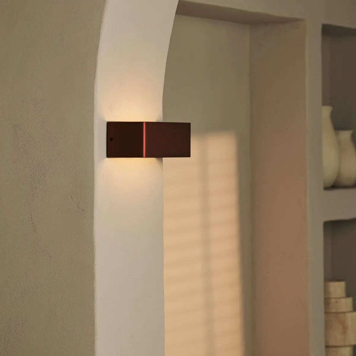 Tessa Bronze Cordless Wall Lamp including Remote Control, 20 Light Modes, Dimmable, Magnetic Suspension System & with Motion Sensor