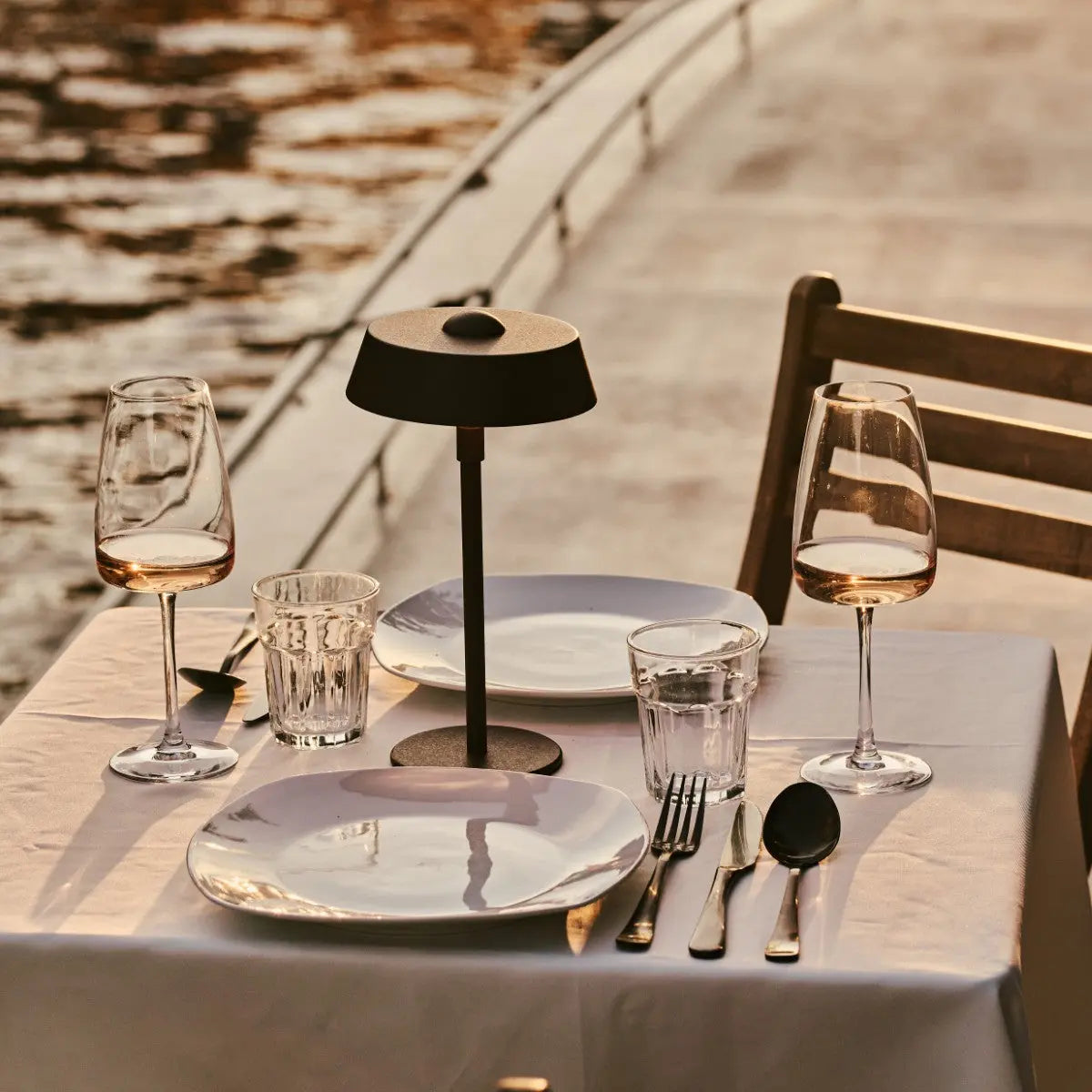 Luca Mocha Brown - USB Rechargeable Lamp l Minimalist, Playful & Dimmable