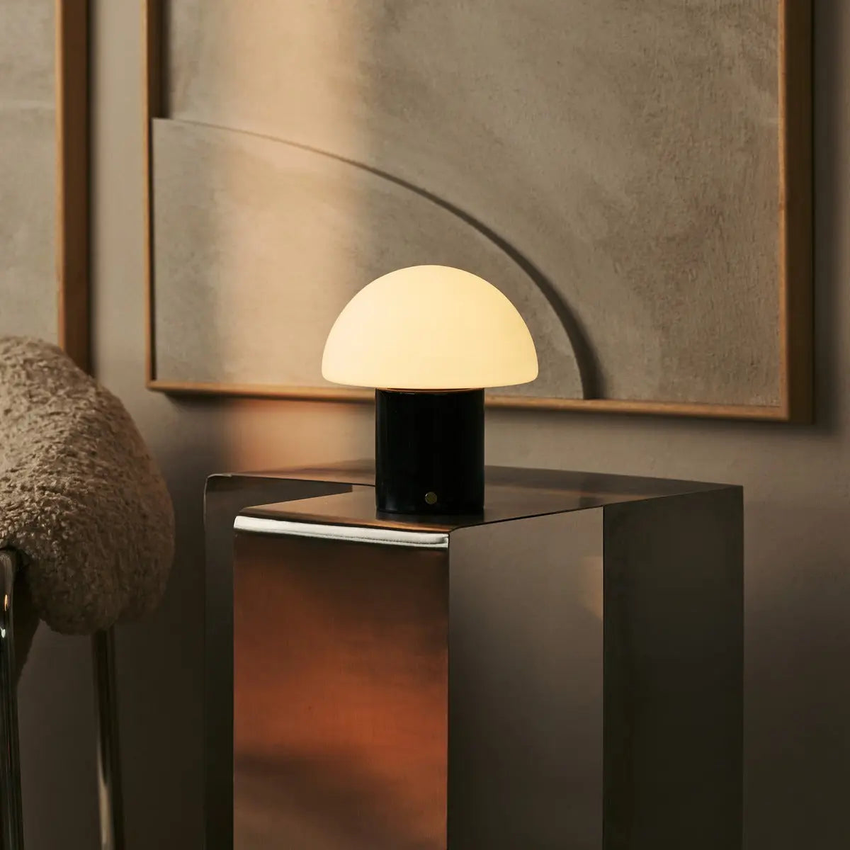 Maris Black / Nero Marquina – Classic Marble Rechargeable Table Lamp with 3 Light Colors & Dimming Function