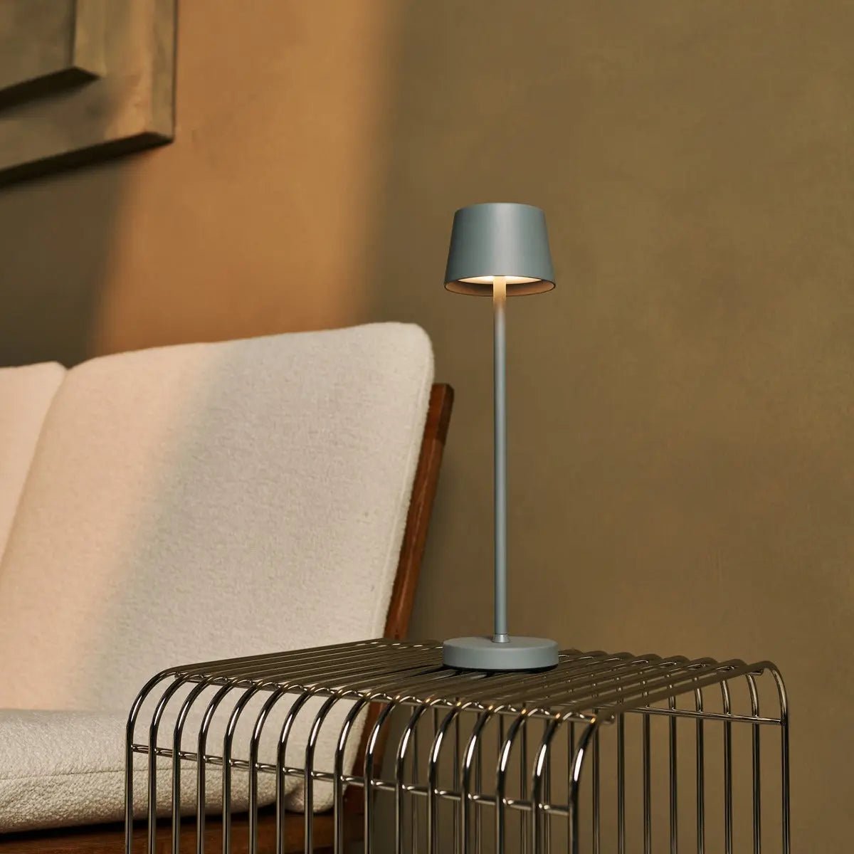 Vondel Mini Mouse Grey Rechargeable and Cordless Lamp Perfect for Hospitality Industry – Wirelessly Rechargeable via Charging Station